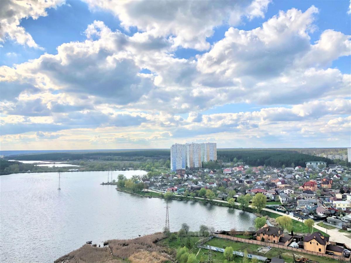 Vip Апартаменти З Видом На Озеро เคียฟ ภายนอก รูปภาพ