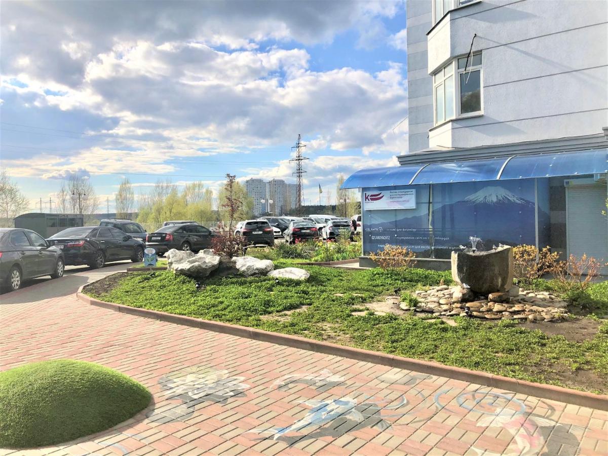Vip Апартаменти З Видом На Озеро เคียฟ ภายนอก รูปภาพ